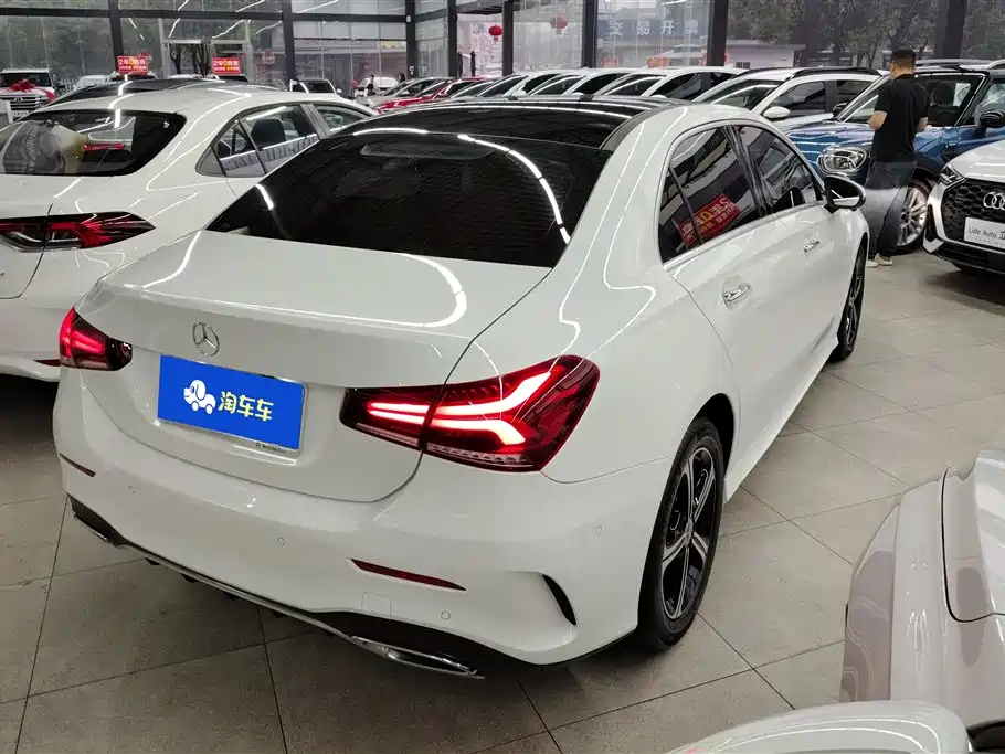 Mercedes-Benz A-Class 2023 — фото 3