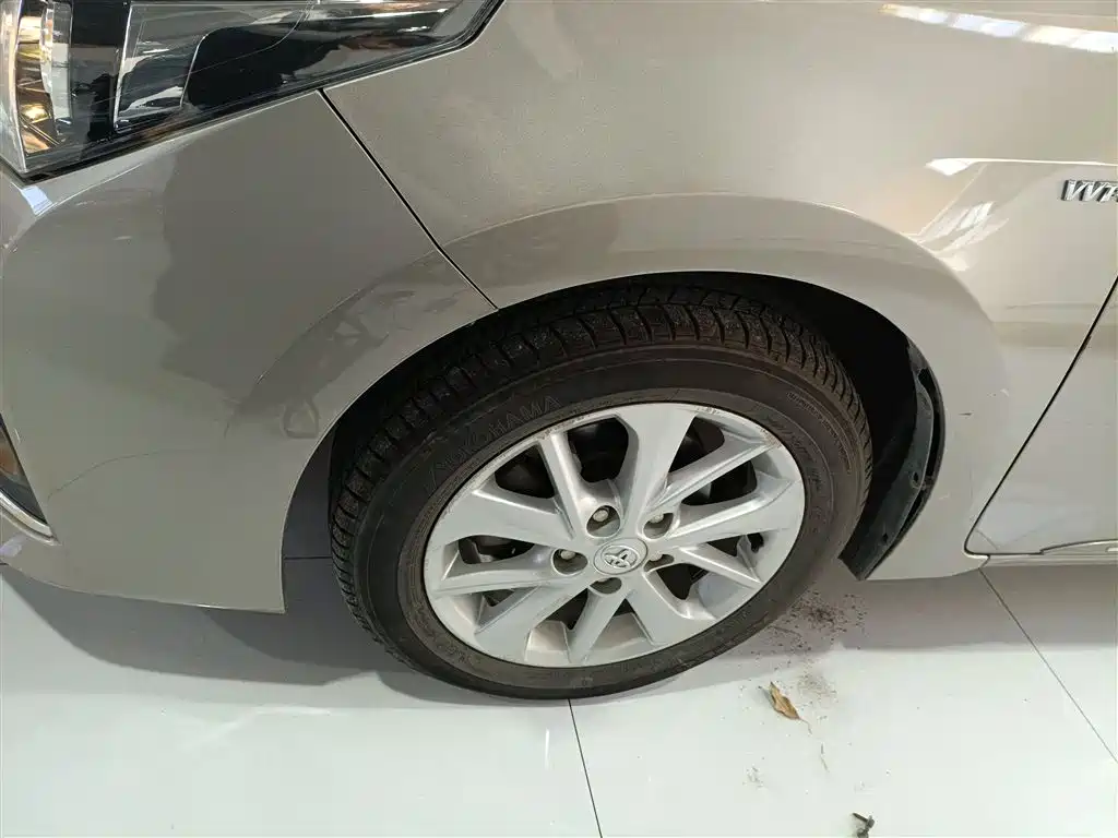 Toyota Corolla 2015 — фото 25