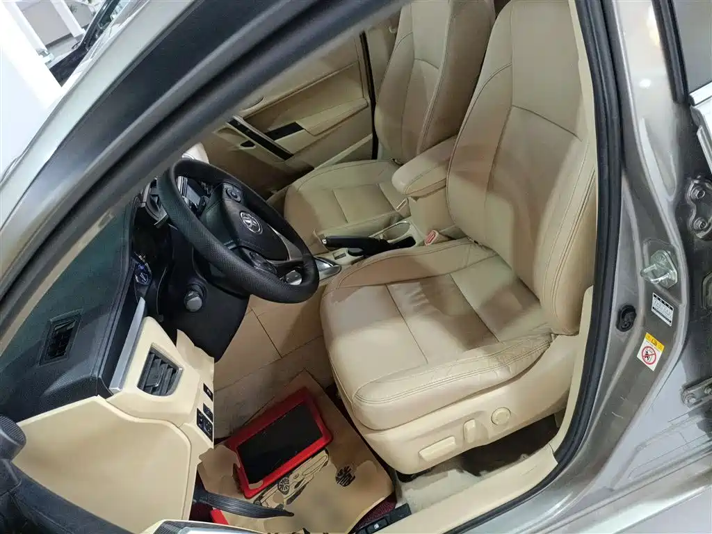 Toyota Corolla 2015 — фото 11