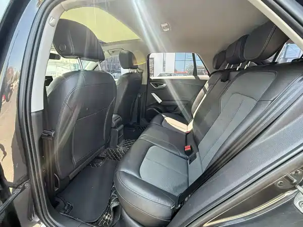 Audi Q2L 2018