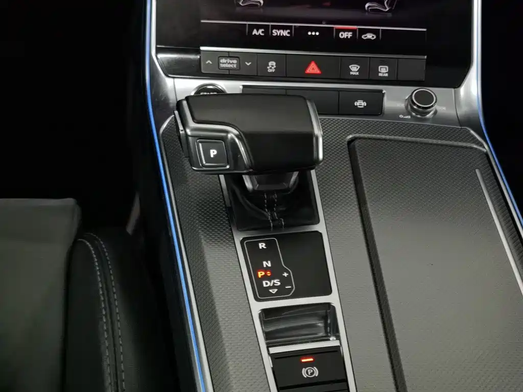 Audi A6L 2022 — фото 13