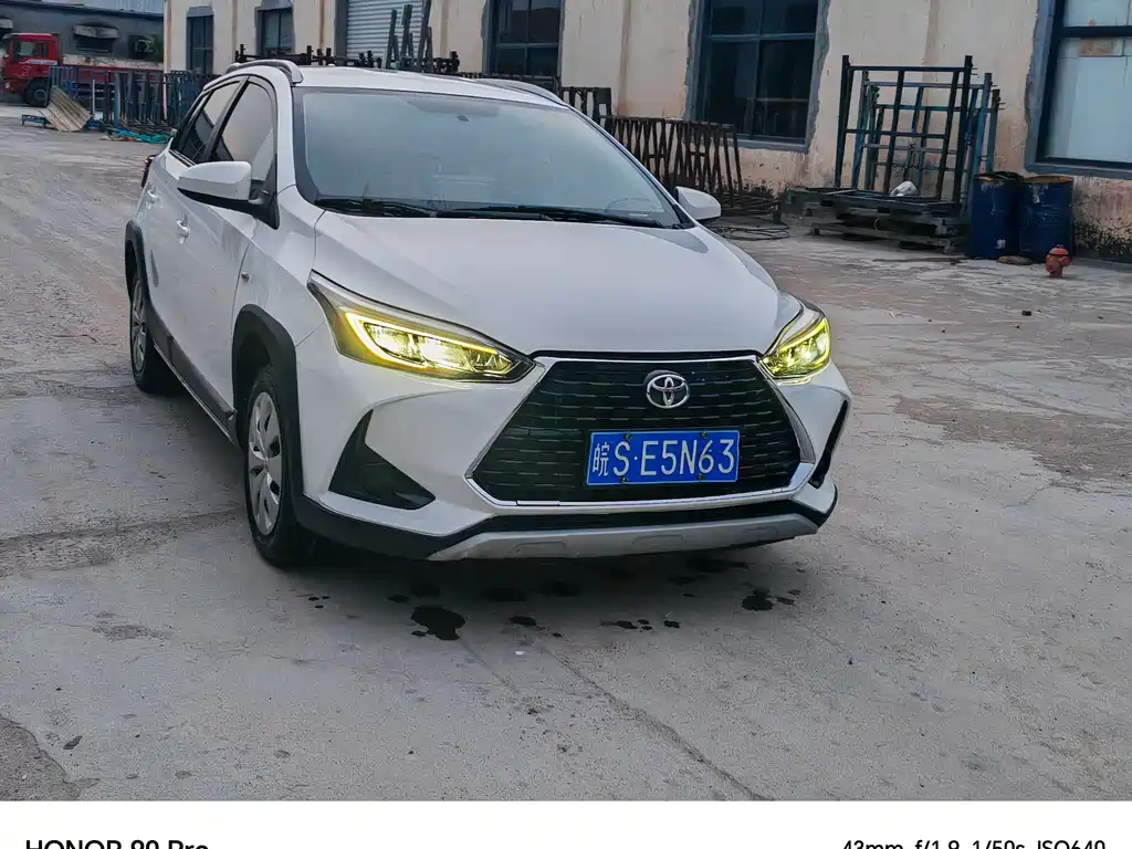 Toyota Yaris L 2020 — фото 2