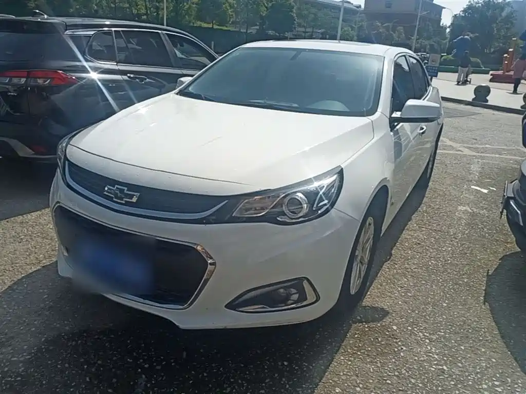 Chevrolet Malibu 2019 — фото 1