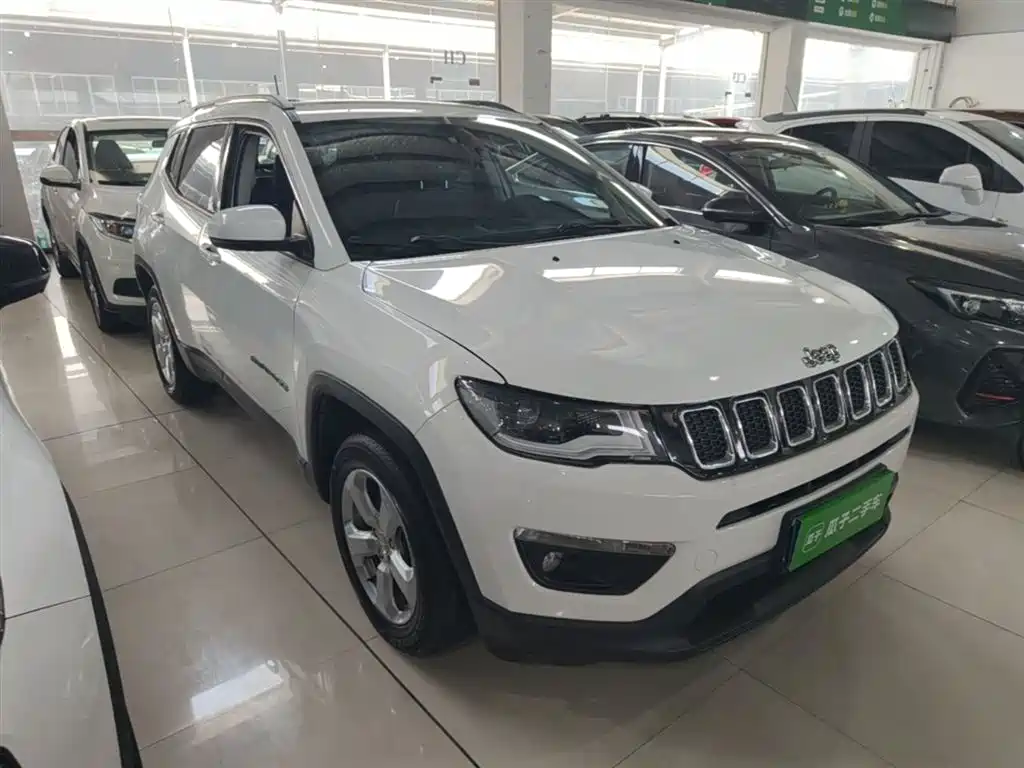 Jeep Compass 2018 — фото 4