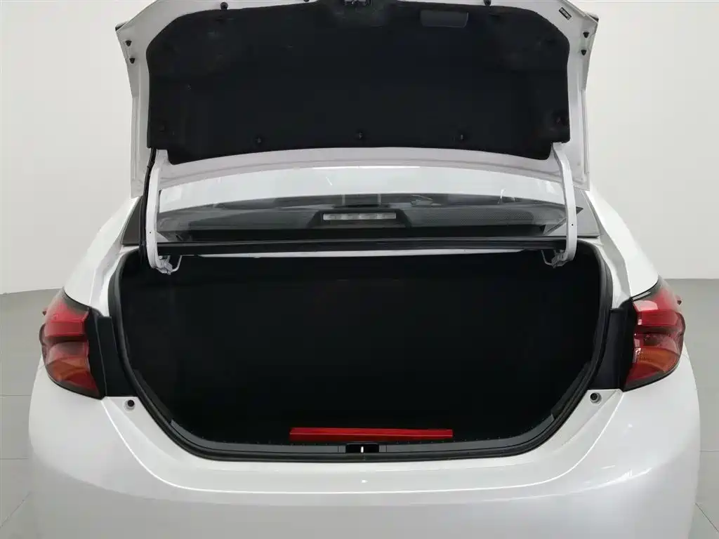 Toyota Levin Twin Engine E+ 2022 — фото 16
