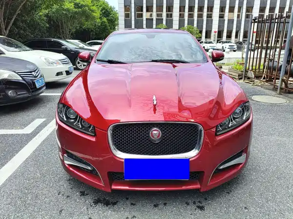 Jaguar XF 2014