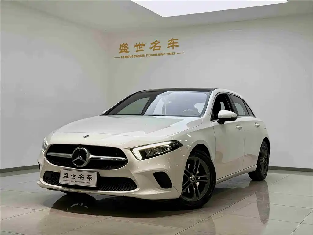 Mercedes-Benz A-Class 2019 — фото 1