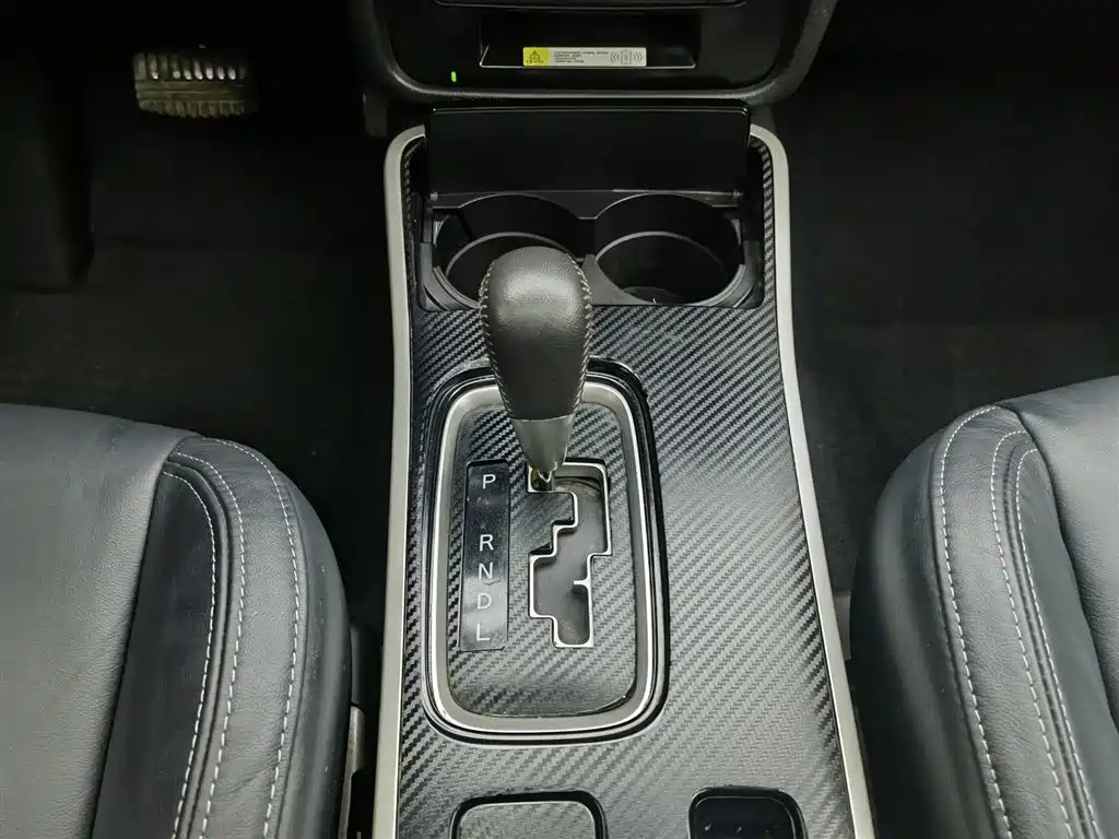 Mitsubishi Outlander 2019 — фото 13