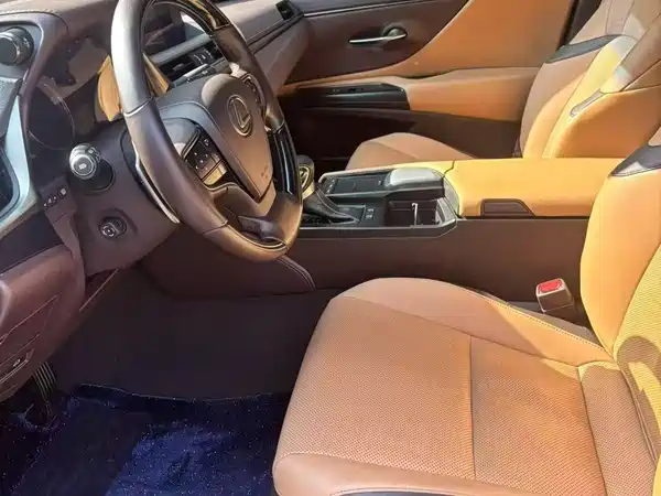 Lexus ES 2018