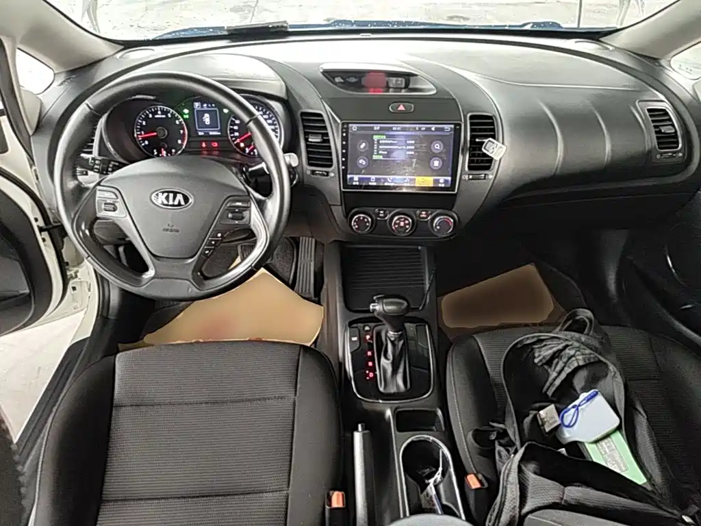 Kia K3 2016