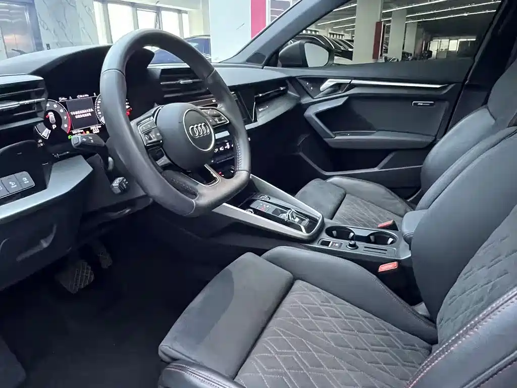 Audi A3 2022 — фото 12
