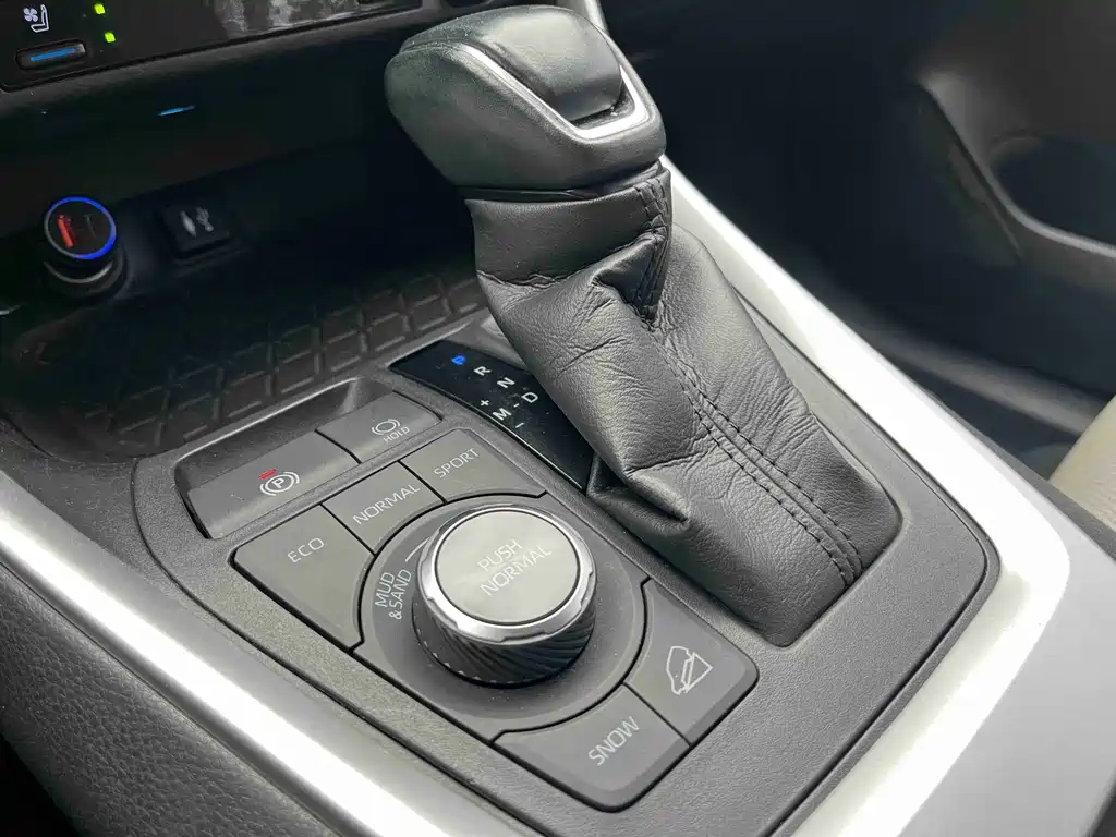 Toyota Wildlander 2020 — фото 18