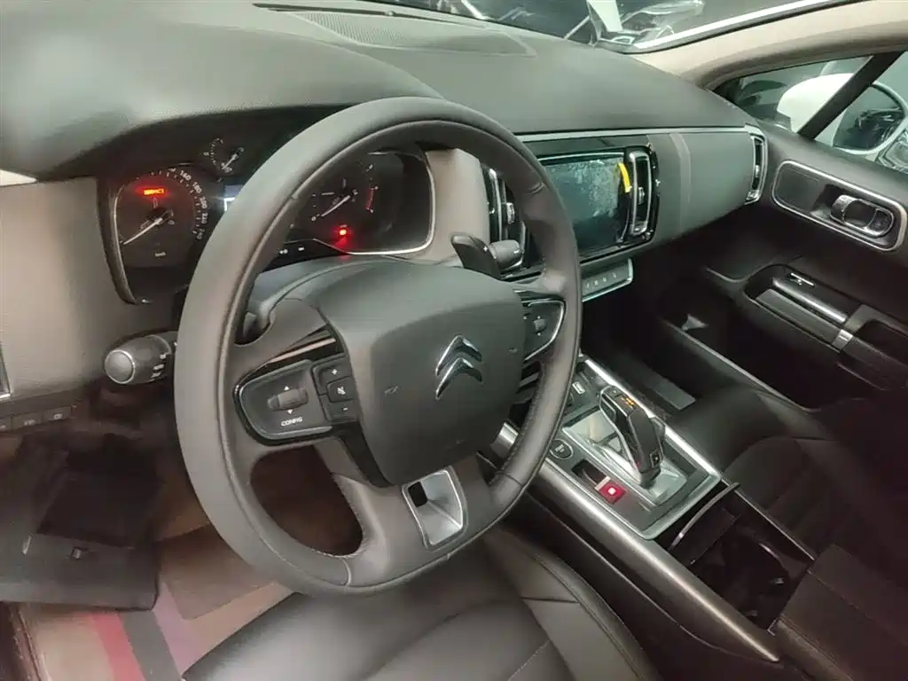Citroen C6 2023 — фото 11
