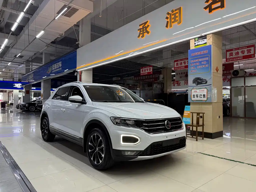 Volkswagen T-Roc 2023
