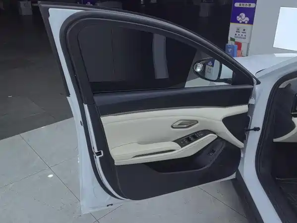 BYD Qin L 2024