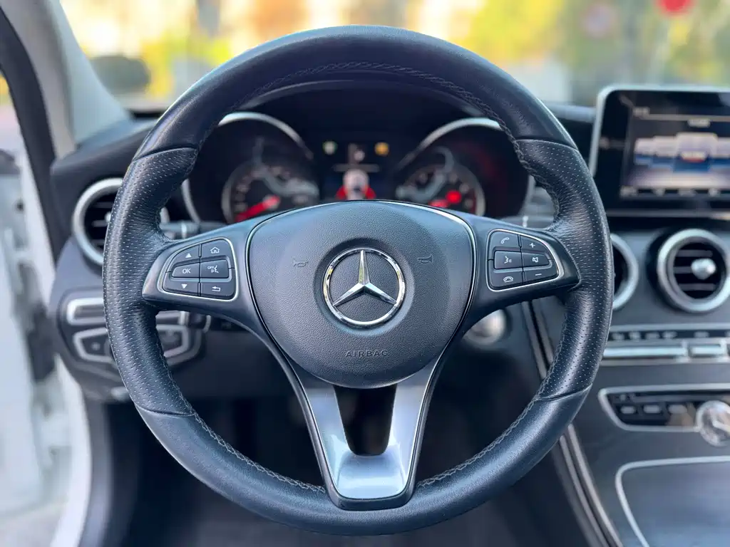 Mercedes-Benz C-Class 2018 — фото 13