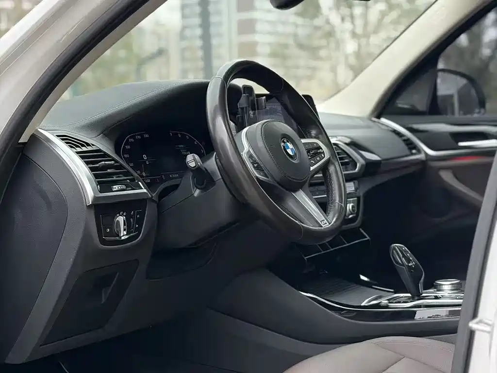 BMW X3 2020 — фото 20