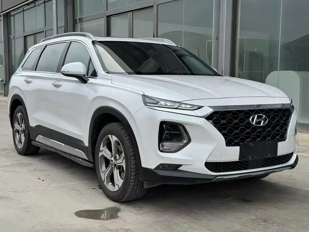 Hyundai Santa Fe 2019 — фото 3