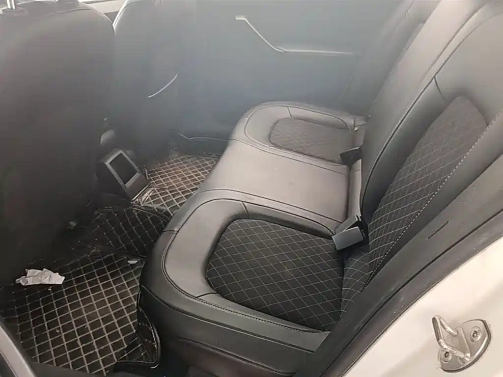 Skoda Rapid Spaceback 2019 — фото 17