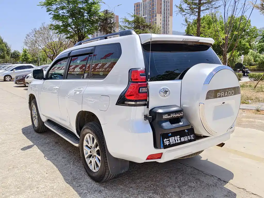 Toyota Prado 2019 — фото 7
