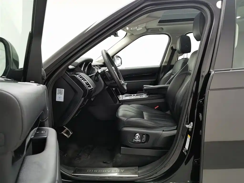 Land Rover Discovery 2018 — фото 10