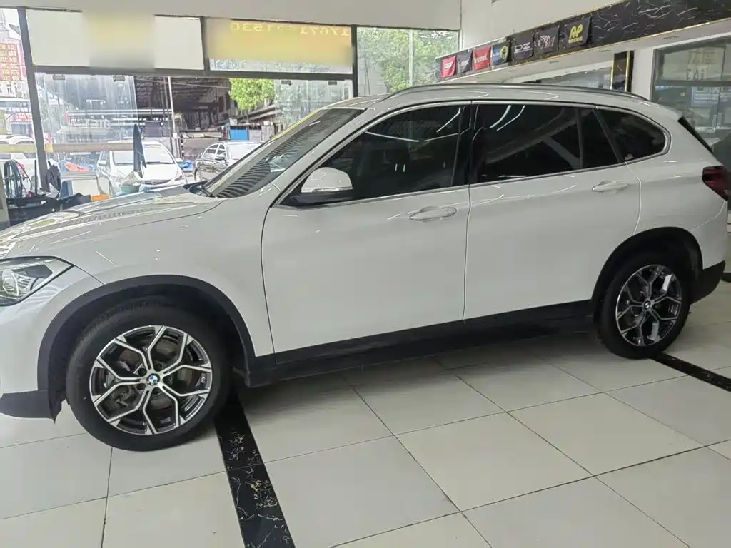 BMW X1 2021 — фото 11