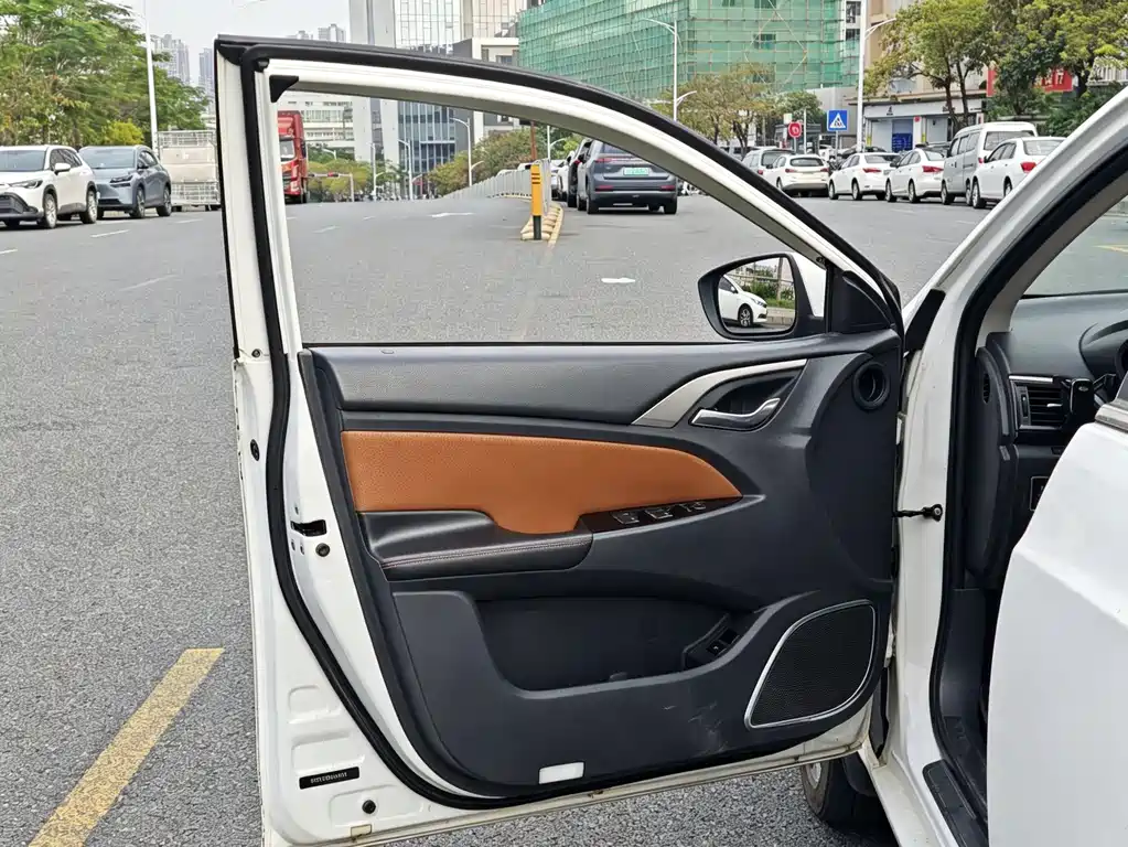 BYD Qin NEV 2016