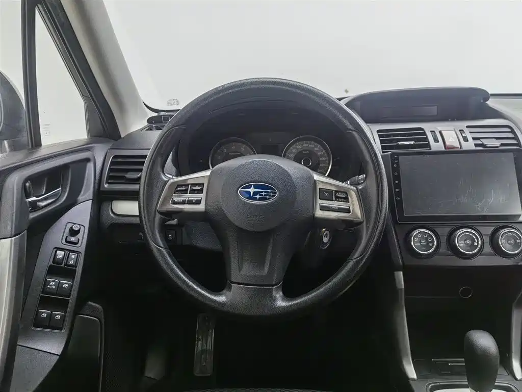 Subaru Forester 2013 — фото 11