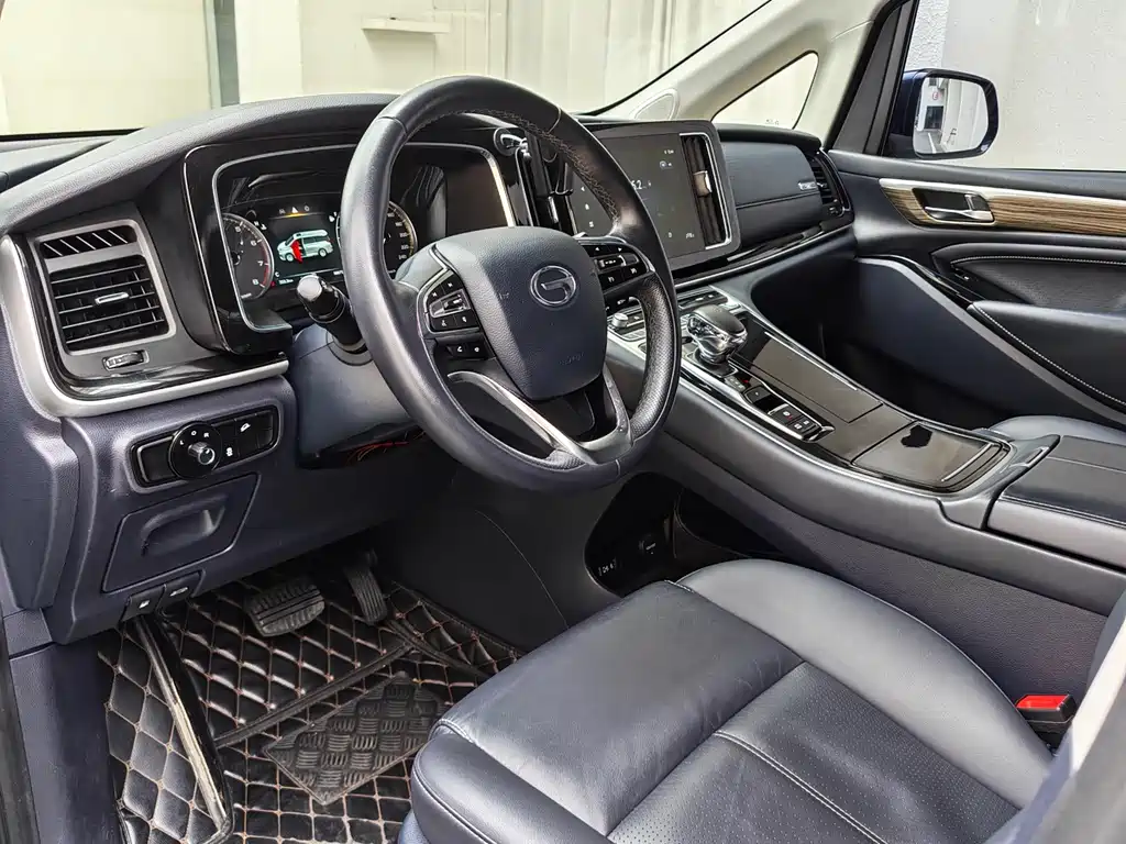 GAC Motor Trumpchi M8 2022 — фото 10