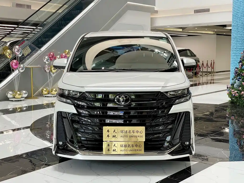Toyota Vellfire 2026 — фото 2