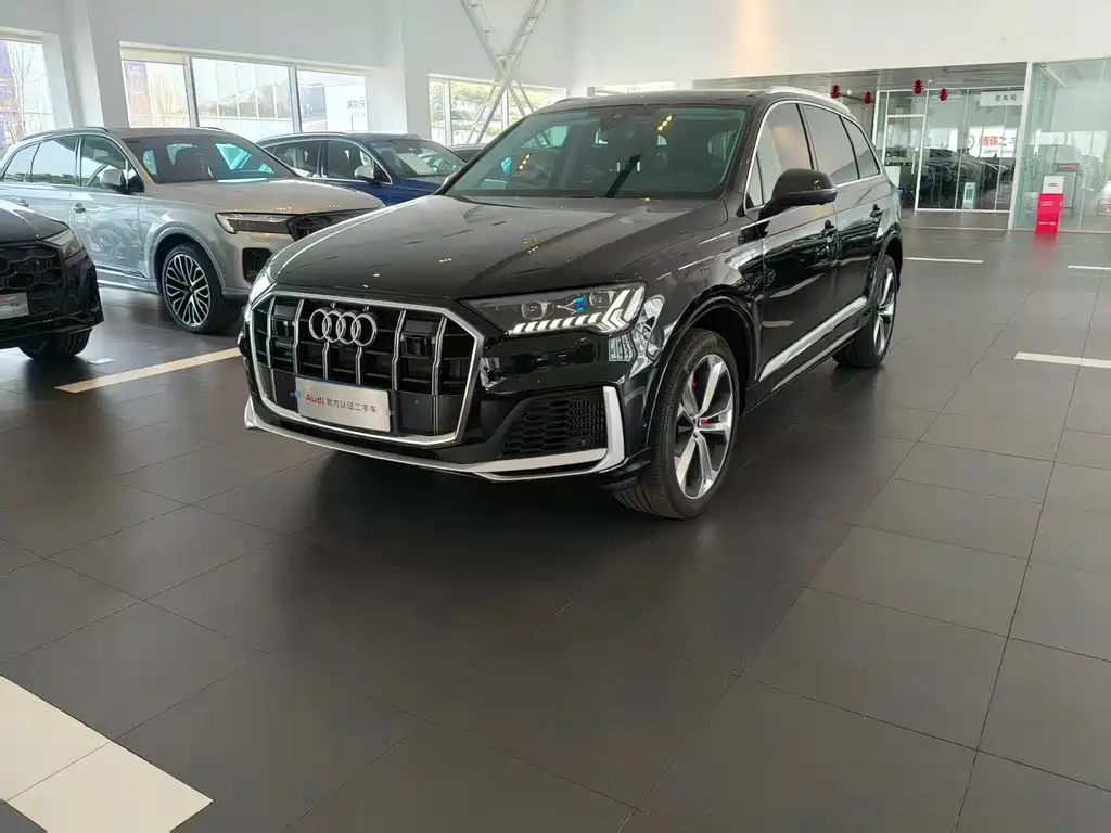Audi Q7 2023 — фото 2