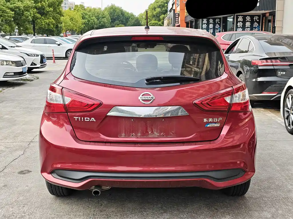 Nissan Tiida 2018 — фото 4