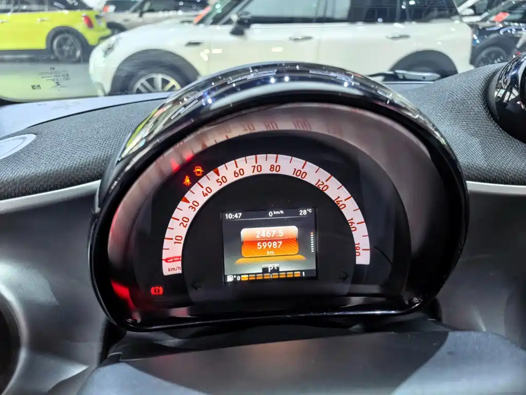 smart fortwo 2017 — фото 9