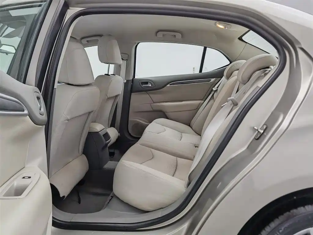 Citroen C4L 2013 — фото 15