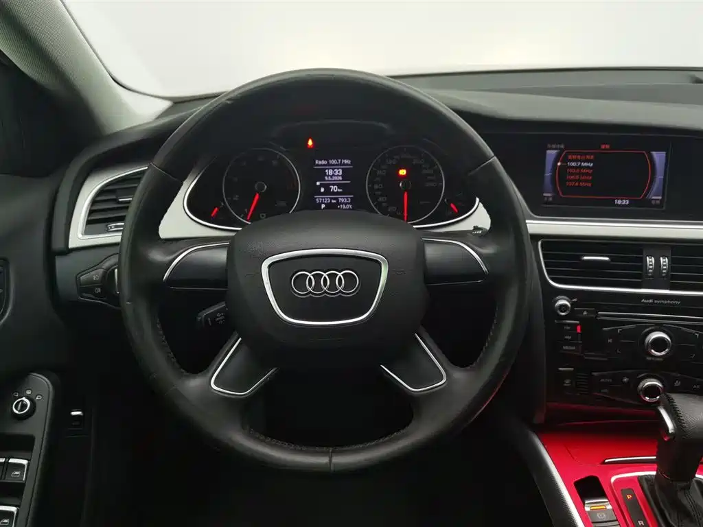 Audi A4L 2016 — фото 11