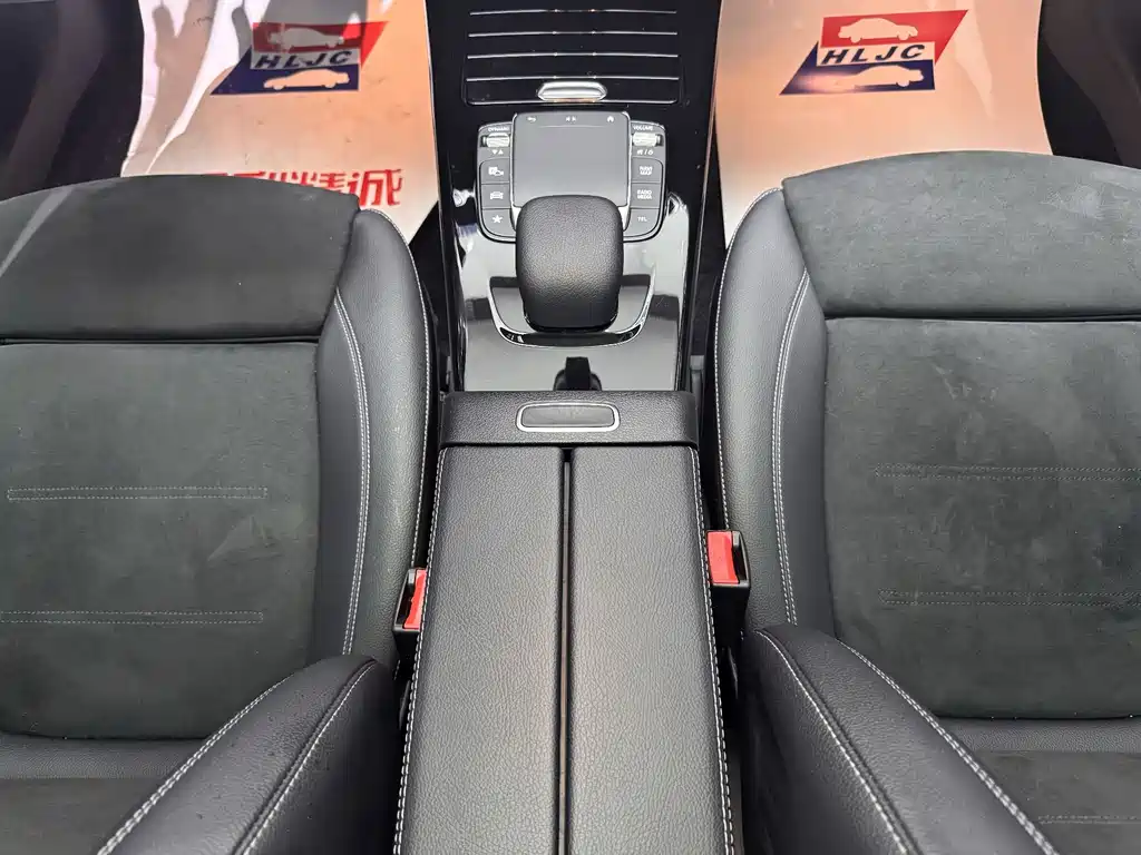Mercedes-Benz A-Class 2022 — фото 12