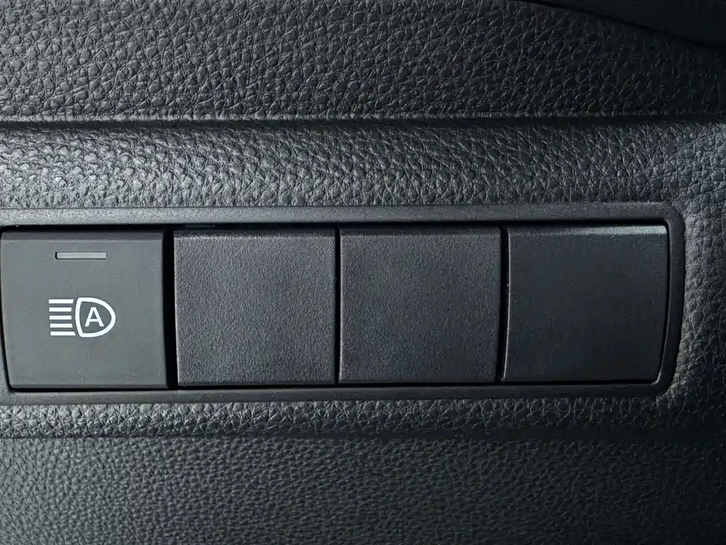 Toyota Levin 2023 — фото 16
