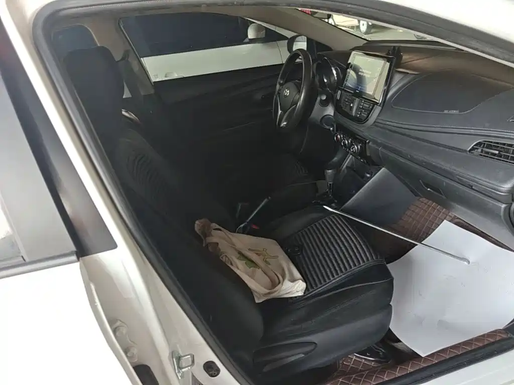 Toyota Vios 2023 — фото 25