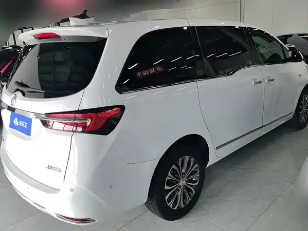 Buick GL8 2022