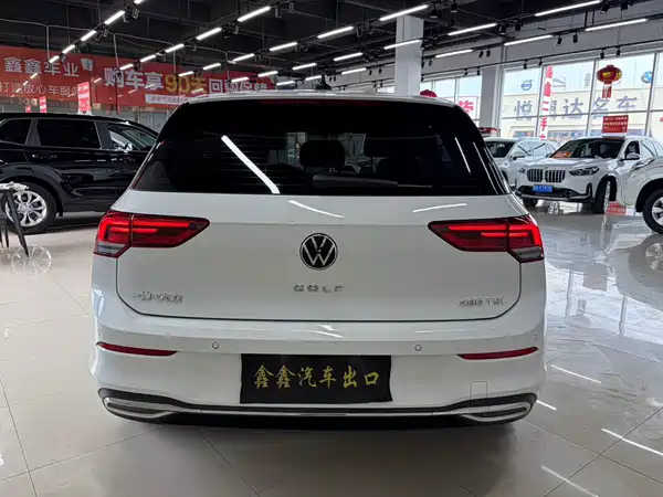 Volkswagen Golf 2022