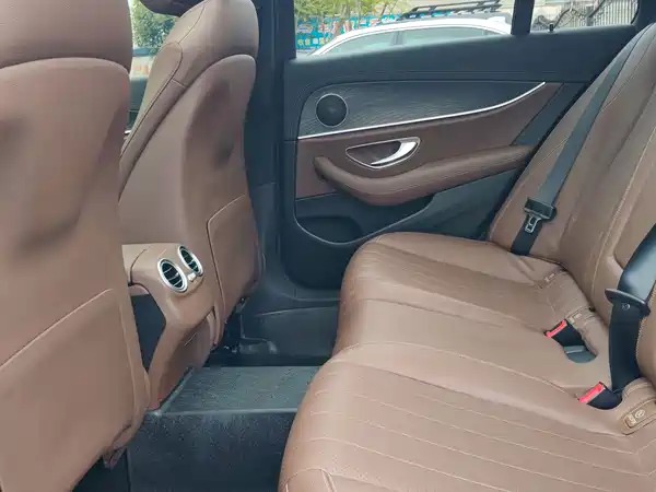 Mercedes-Benz E-Class 2021