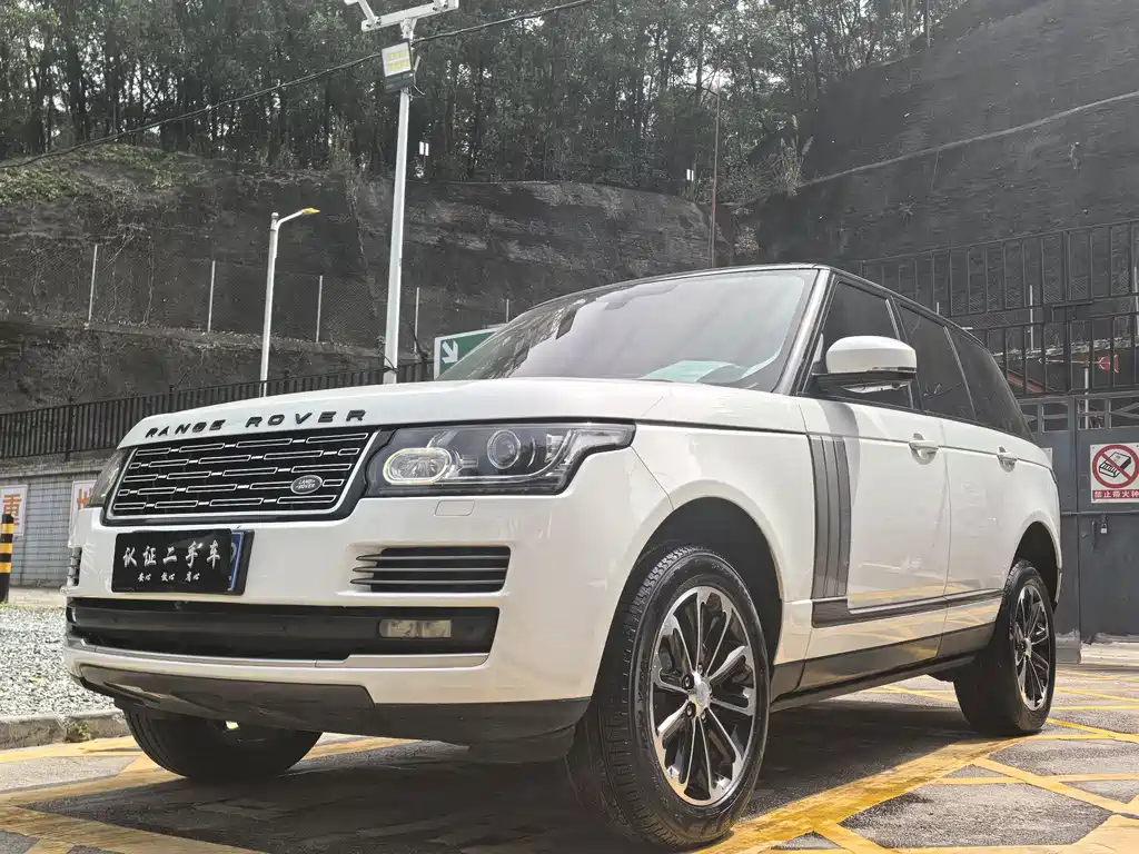 Land Rover Range Rover 2017 — фото 1