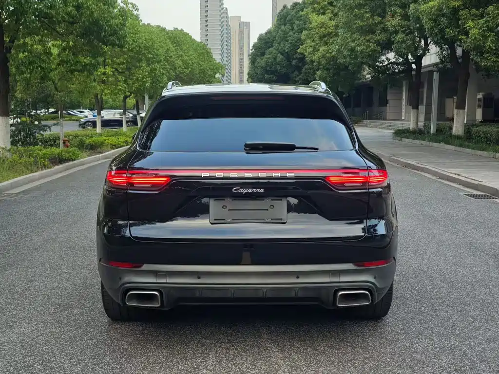 Porsche Cayenne 2018 — фото 5