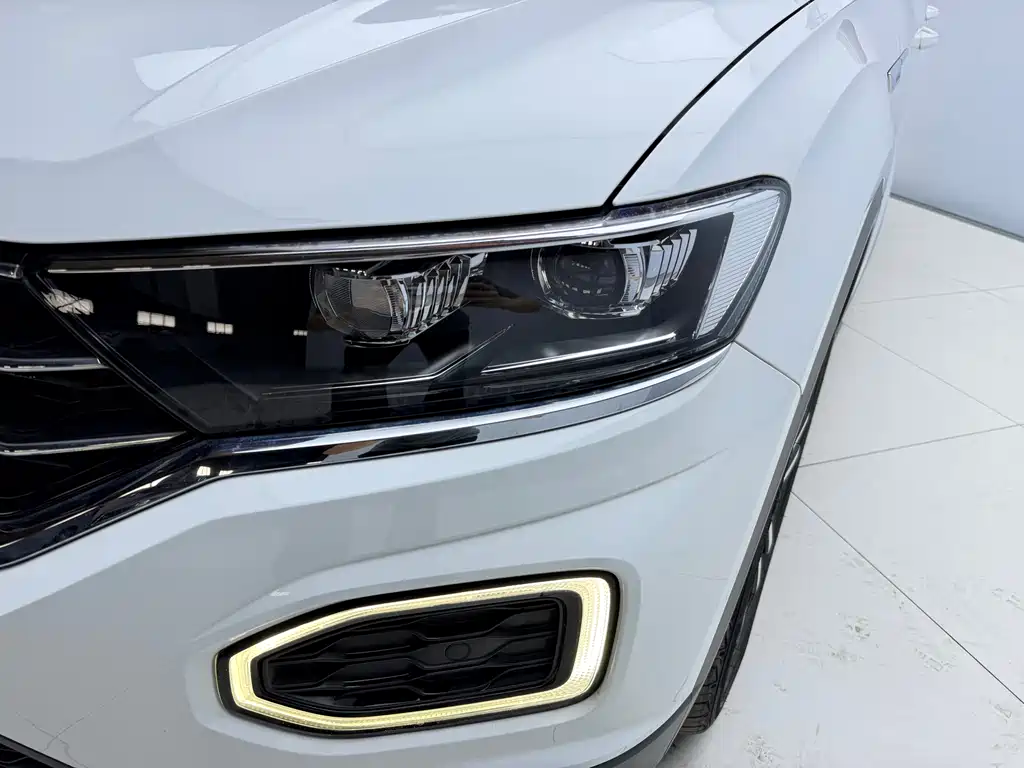 Volkswagen T-Roc 2023