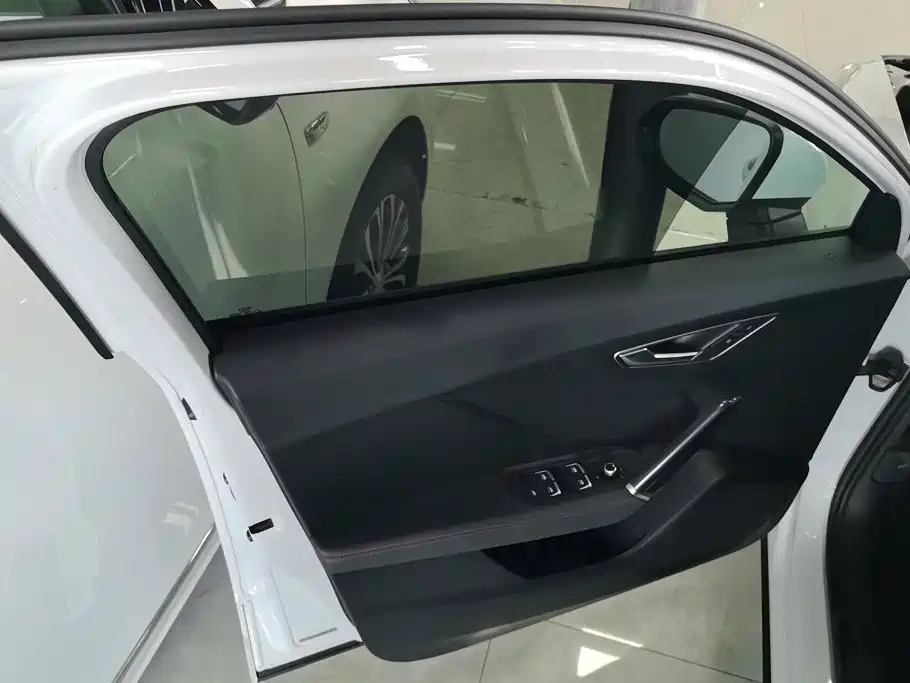 Audi Q2L 2022