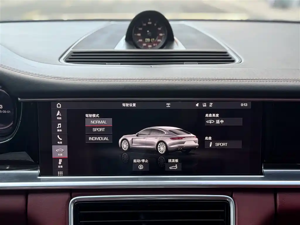 Porsche Panamera 2019 — фото 17