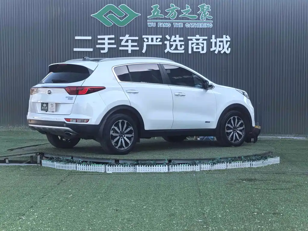 Kia KX5 2016 — фото 19