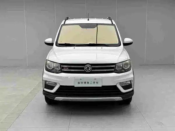 Dongfeng Scenery 370 2017