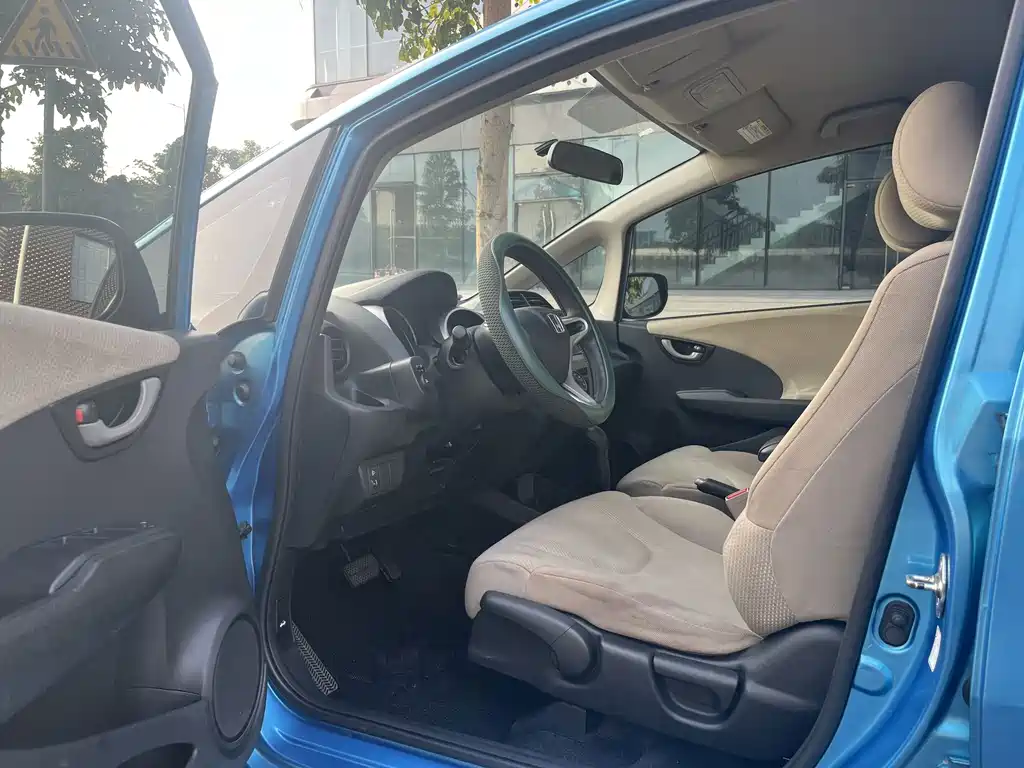 Honda Fit 2013 — фото 11