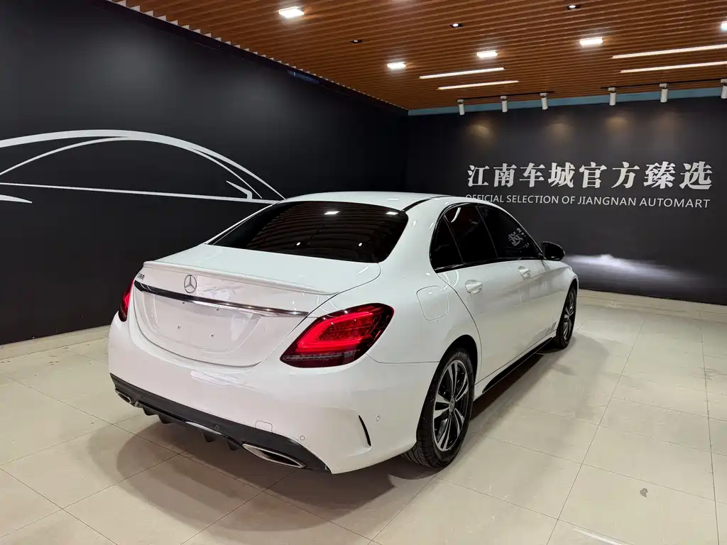 Mercedes-Benz C-Class 2019 — фото 4